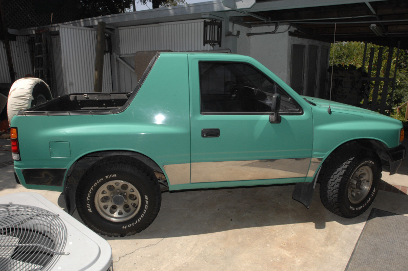 Illustration for article titled At $2,500, Could This 1992 Isuzu Amigo Become Your New Best Friend?
